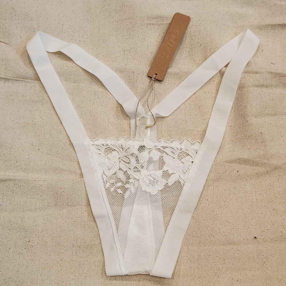New Skims Women's Stretch Femme Lace Butterfly Thong Marble White Medium M
